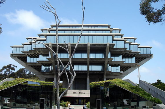 Image: <a class='heading-link' href='http://en.wikipedia.org/wiki/File:Geisel_Library,_UCSD.jpg'>Creative Commons </a>