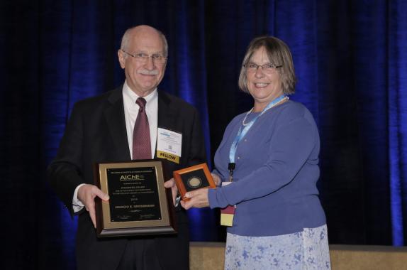 Dr. Ignacio E. Grossman, R.R. Dean University Professor of Chemical Engineering, Carnegie Mellon University (left) with AIChE 2019 President Kim Ogden (right).