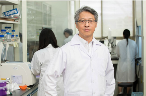 James Liao in his laboratory at Academia Sinica. Image courtesy of Chong-Sheng Liu (Academia Sinica, Taipei, Taiwan).
