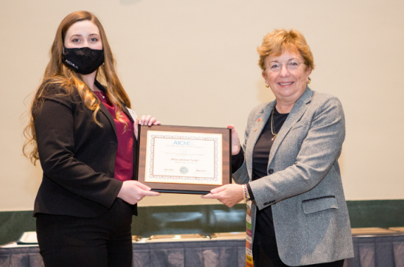 AIChE president Deborah Grubbe presented Alexa Lowman-Tucker with the John J. McKetta Undergraduate Scholarship award at the AIChE 2021 Annual Student Conference.