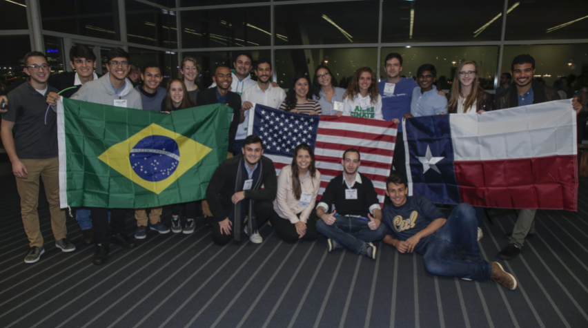 Sister Chapters Centro Universitário SENAI CIMATEC and Texas Tech University meeting at the 2018 Annual Student Conference in Pittsburgh, PA, USA. Photo by Margot Hartford.