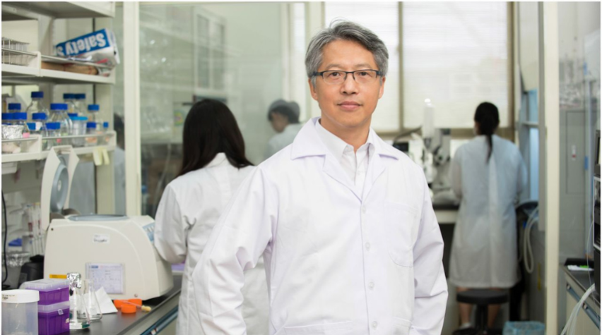 James Liao in his laboratory at Academia Sinica. Image courtesy of Chong-Sheng Liu (Academia Sinica, Taipei, Taiwan).